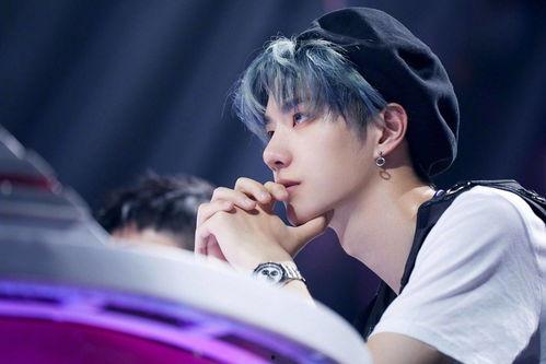 吃瓜爆料王一博王源图片,兄弟情深还是另有隐情？